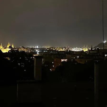 Huge 2 Bedroom Flat With Stunning View - Close To Sziget Daire Budapeşte