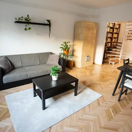Huge 2 Bedroom Flat With Stunning View - Close To Sziget Apartmán *