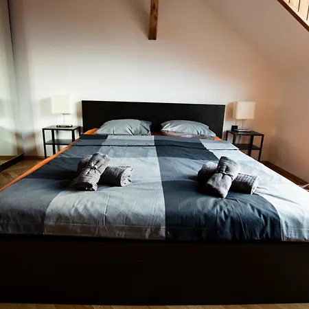 Huge 2 Bedroom Flat With Stunning View - Close To Sziget *